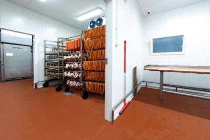 Systemy powłok posadzkowych Remmers dla przemysłu mięsnego
