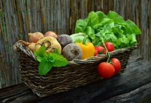 UOKiK: Błędne oznakowanie kraju pochodzenia warzyw i owoców w Biedronce - postępowanie Prezesa UOKiK (komunikat)
